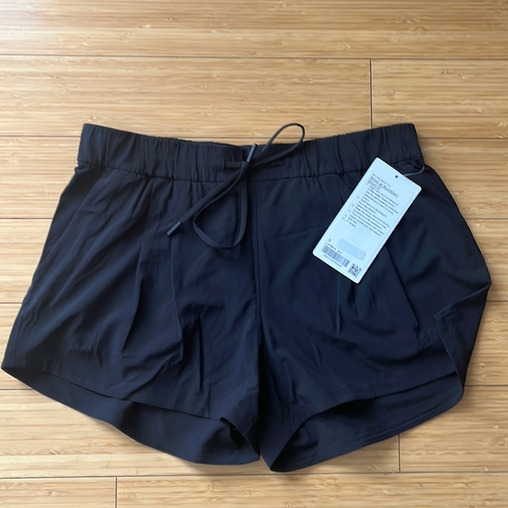 Lululemon Stoll at Sundown Short 3”